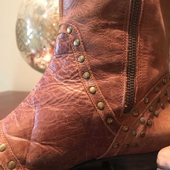 SOLD 🌹Lovely Joie knee high boot - Picture 4 of 11